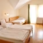 Ametiszt Hotel - Háromágyas szoba